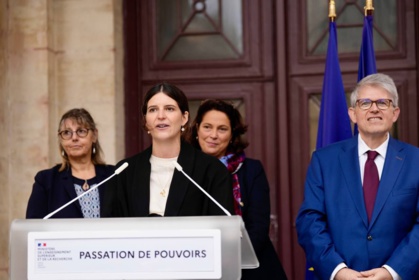 Clara Chappaz lors de la passation de pouvoir avec Marina Ferrari en présence du ministre de l'Enseignement Supérieur et de la Recherche, Patrick Hetzel