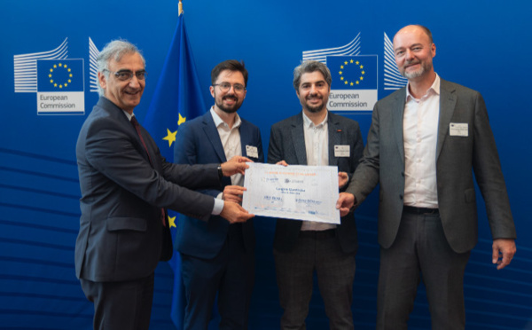 UE : une fintech française remporte le prix européen dédié aux startups de l'IA