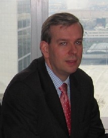 Interview de Eric Henry, Responsable produit e-Trade et Supply Chain à la Direction du Développement – Banque Transactionnelle au sein de HSBC