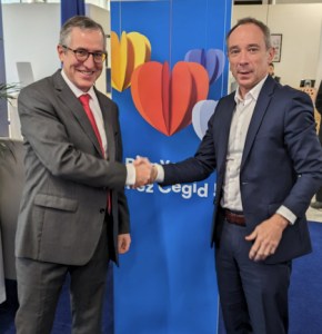 Lydia Solutions, ouverture du premier café Sumeria à Paris